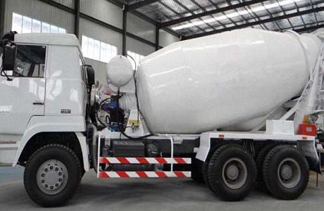 HM9-D Concrete Mixing Truck